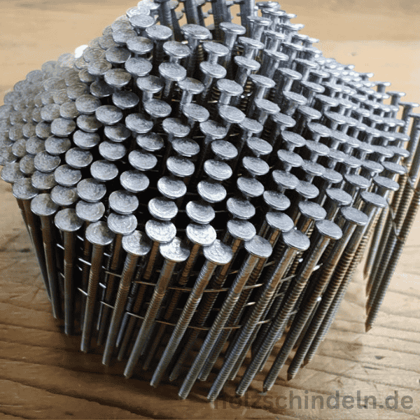 Nägel VA. magaziniert